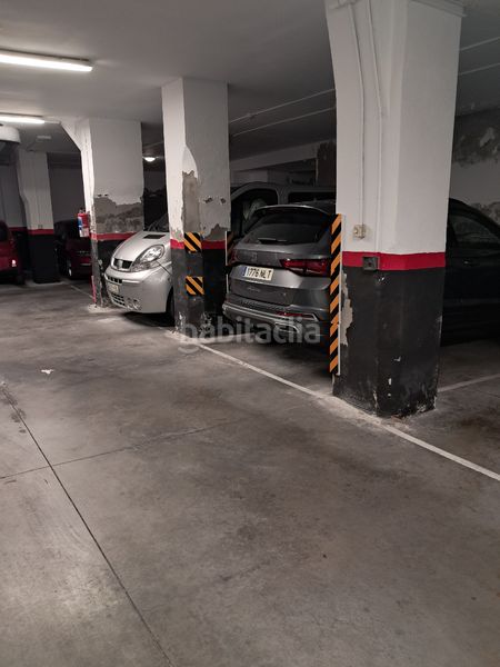 Foto f28548c6-6582-4a5e-8184-23230d2aa937. Aparcament cotxe a Erandio