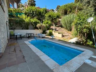 Lloguer Casa aparellada a Santa Susanna. Casa en alquiler con piscina privada