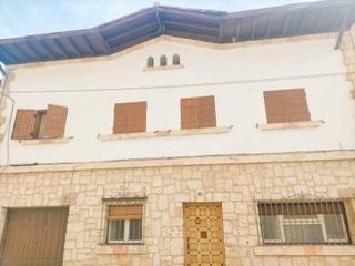 Casa aparellada en Calle princesa de boli 20. Oportunidad inmobiliaria