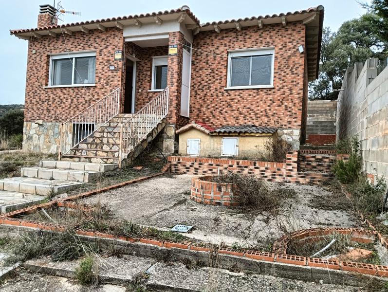 Foto e23e5988-711a-45c1-8633-cd8f15f82c57. Xalet a calle monte rebollo 5 a Fuentenovilla