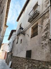 Casa  Calle damas 4. Pintoresca casa de pueblo