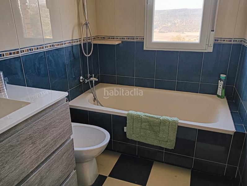 Foto 4ad24650-14af-4aa7-85c7-620ded1bbb42. Chalet in urbanizacion las fuentes 813p in Fuentenovilla