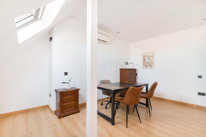 Foto 0f863e5e-320f-4e19-8863-7e4daa69658c. Location attique avec parking dans Valdeacederas Madrid