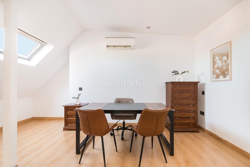 Foto 6ed55849-2e93-4281-a599-2714712b38b7. Location attique avec parking dans Valdeacederas Madrid