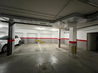 Parking coche en Valdeacederas