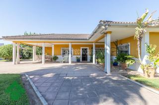 Casa a Alcolea. Casa en venta en cordoba