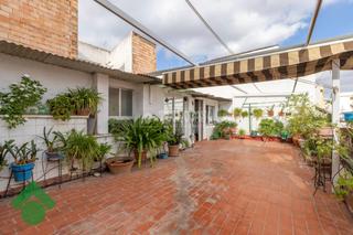 Maison jumele en Santa Rosa - Valdeolleros. Casa en venta en cordoba