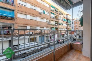 Pis a Santa Rosa - Valdeolleros. Piso en venta en cordoba