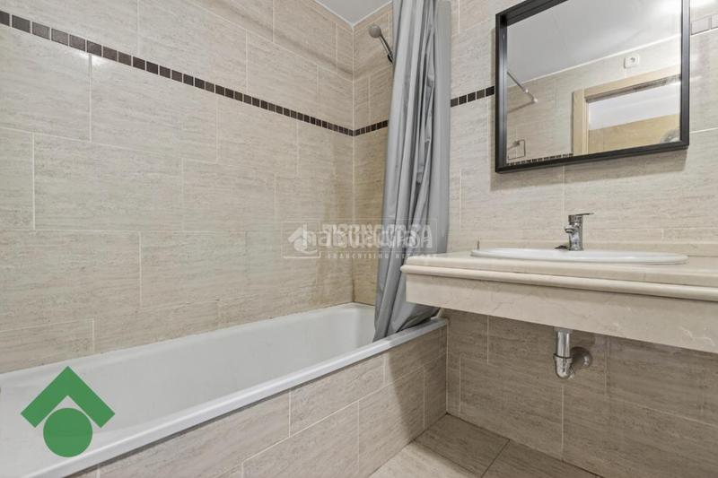 Foto 09a1623a-655b-43c6-a0bf-3441afc2573d. Pis a Huerta de la Reina - Trassierra Córdoba