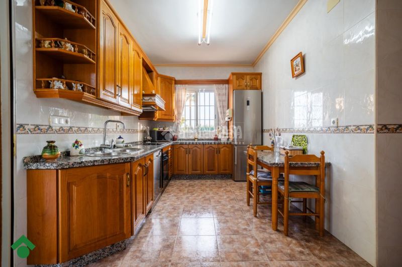 Foto 0795c657-55ce-4200-82c0-252918bc9ea2. Casa amb aparcament a El Higuerón Córdoba