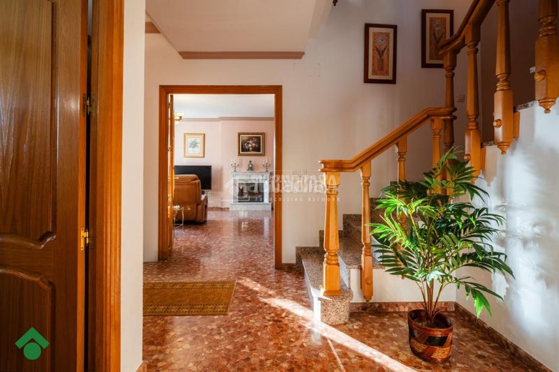 Foto 2ed4b712-a7fb-4677-87b2-989c4516f64a. Casa amb aparcament a El Higuerón Córdoba