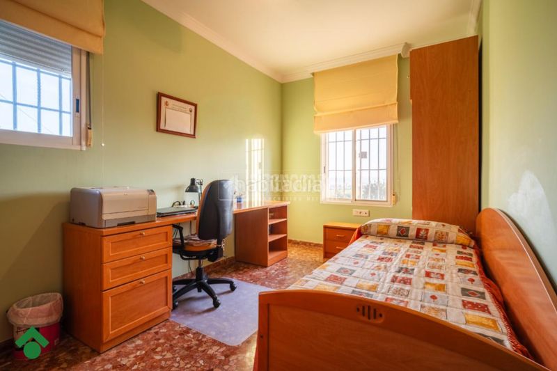 Foto cf3c4ad6-1fc5-4217-b58b-fec267a7c559. Casa amb aparcament a El Higuerón Córdoba