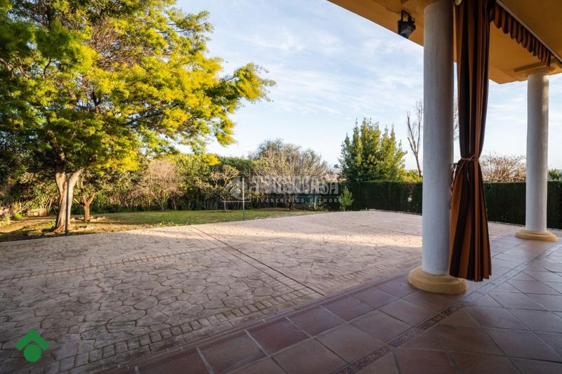 Foto d7cd9caf-c9a0-4108-a394-41dd859ec9c0. Casa amb aparcament a El Higuerón Córdoba