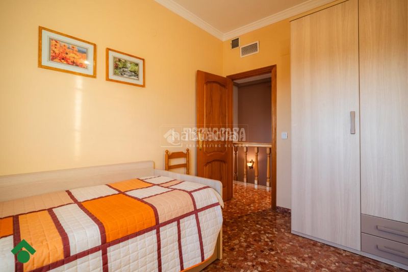 Foto f0216697-f786-4863-8292-e7602c4c029d. Casa amb aparcament a El Higuerón Córdoba