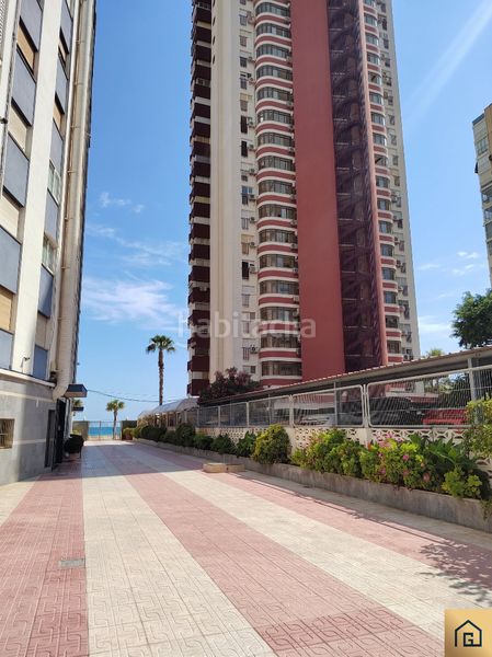 Foto a8208fc9-7d1c-4e9c-a916-7bbbf0fdceb2. Pis a avenida de madrid 16 a Playa Levante Benidorm