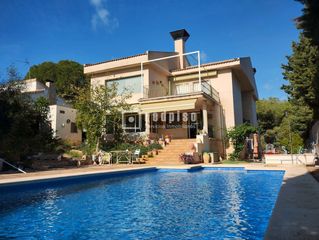 Rent Chalet in Torres de Cotillas (Las). Chalet en alquiler ubicado en las torres de cotillas