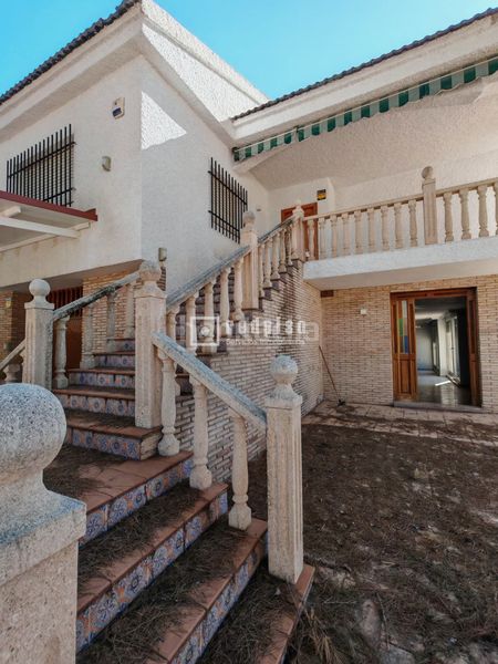 Foto b57b8432-8ade-42e5-b185-b6a85b944969. Xalet amb aparcament piscina a Torres de Cotillas (Las)