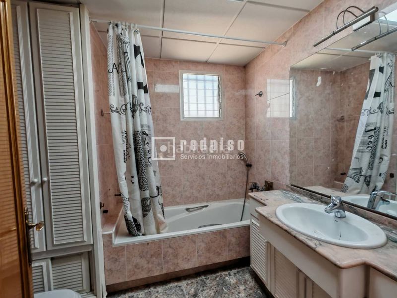 Foto bc10ab38-aa6f-4715-bfe3-a63e4ac5e495. Xalet amb aparcament piscina a Torres de Cotillas (Las)
