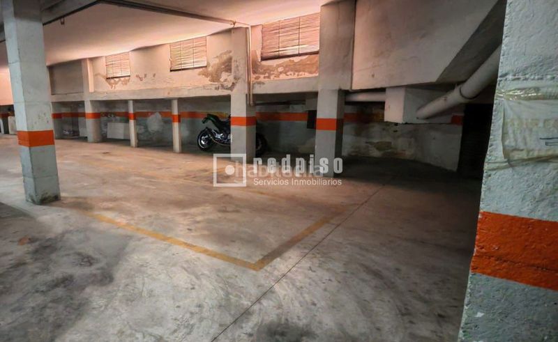 Foto 66080d37-e216-4703-a624-f6501ecab476. Aparcament cotxe a Alcantarilla