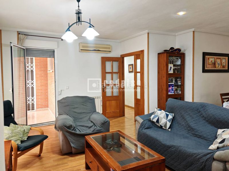 Foto 5e9fadb3-7851-4119-8b60-bf2aca9ae428. Piso en Alcantarilla