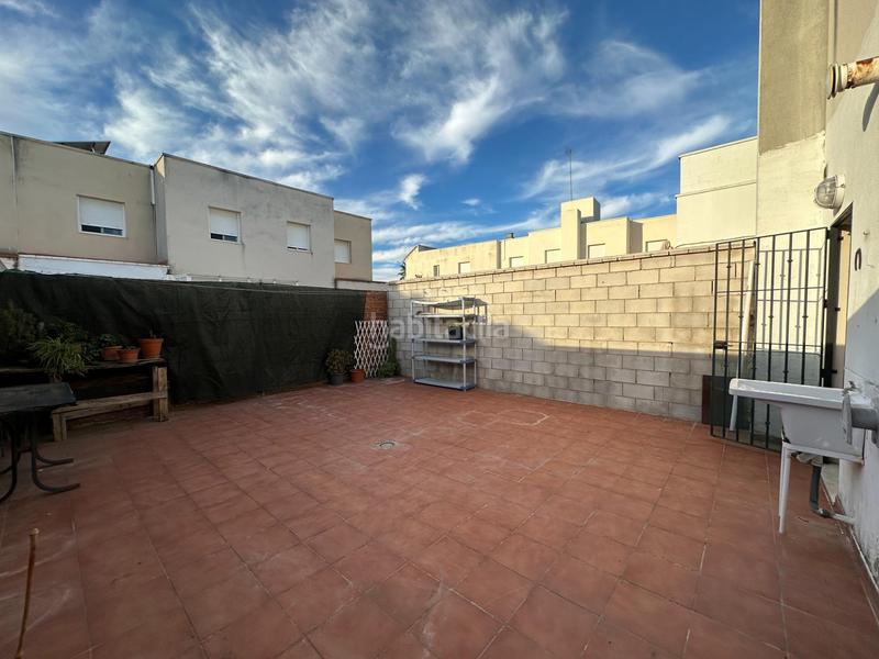 Foto ba8b47bb-cd5b-402f-94b8-71af5e5d9719. Haus mit parking in Consolación Utrera