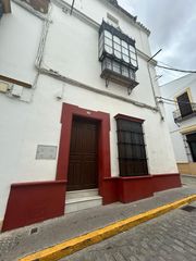 Ground floor in Centro. Piso bajo en el centro