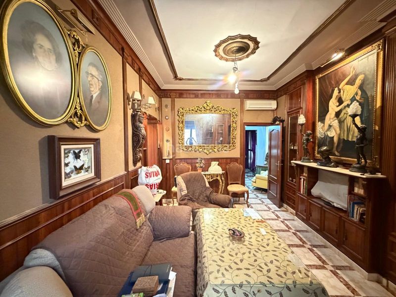 Foto b7a8664b-d738-489d-8f63-8a1507e7f038. Erdgeschoss in Centro Utrera