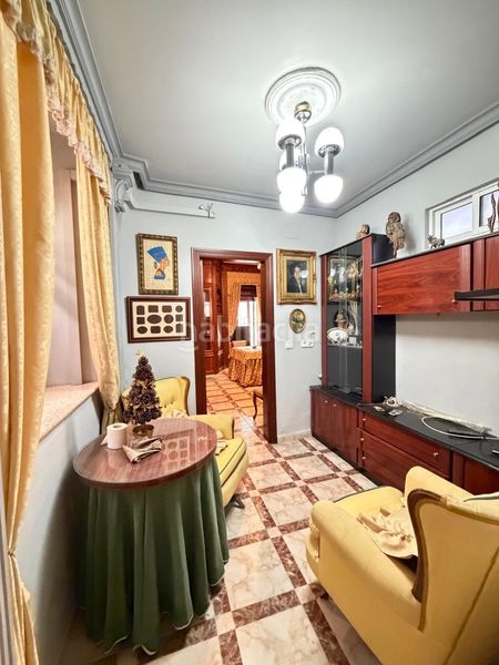 Foto ed1d8d45-f69b-420c-81bd-1db921fec807. Erdgeschoss in Centro Utrera