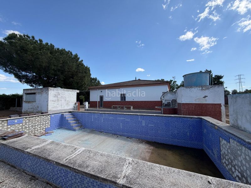 Foto e4b2f8f8-77a6-4edd-90be-228760e2ff01. Maison dans Pedanías Sur Utrera