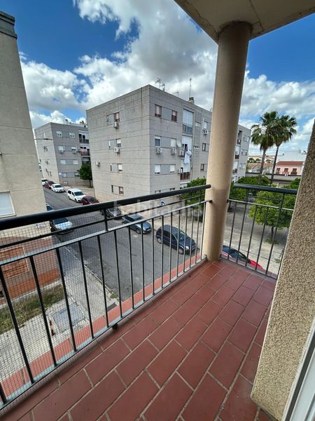 Foto d60ad291-516a-4f11-ad0f-be98745a501a. Flat in Estación - La Fontanilla - El Tinte Utrera