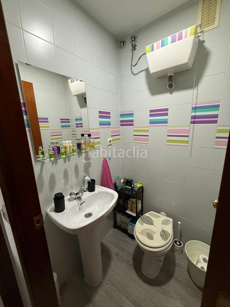 Foto 097f0f66-074a-46b4-bdd7-13c967e77d0d. Piso  con piscina garaje y trastero. en Salesianos Utrera