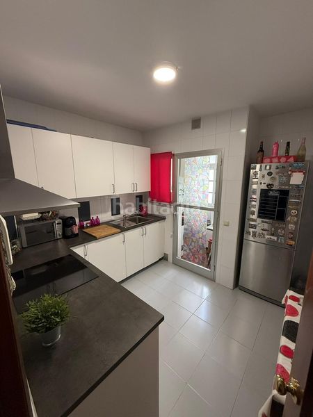 Foto 78bbf946-5c1d-4af6-ac2e-fd2a5d153c29. Piso  con piscina garaje y trastero. en Salesianos Utrera