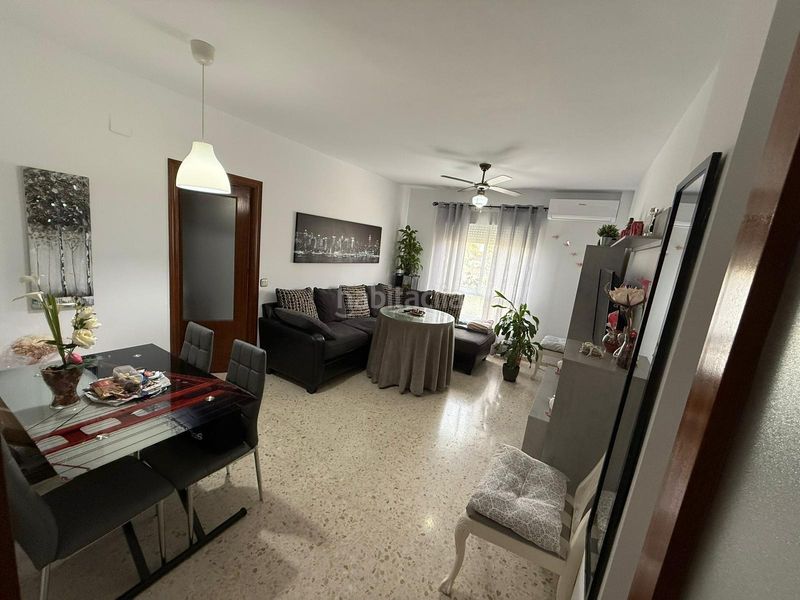 Foto f38c97eb-49f3-4fc6-b535-24d27448828e. Piso  con piscina garaje y trastero. en Salesianos Utrera