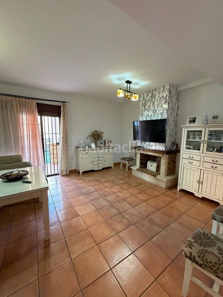 Foto c42fd7a8-9133-4a39-b981-7a27057ed544. Casa a El Junquillo - Vistalegre Utrera