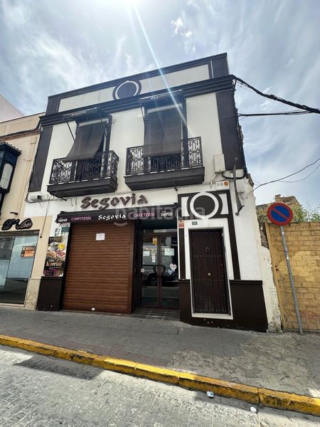 Foto 28ae3f54-36d8-446e-8eaf-8785ea0a6400. Casa a Centro Utrera