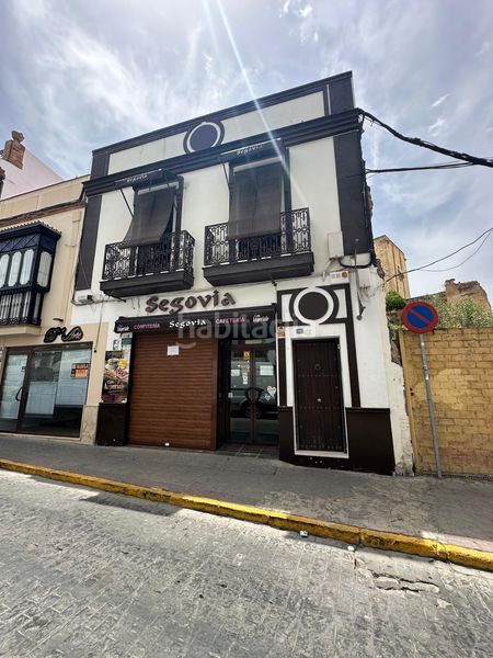 Foto c403d11e-9dac-4231-a594-d91bd4608992. Casa a Centro Utrera