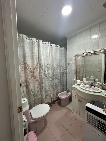 Foto e6377bd1-f23b-4520-bd02-02eac8c4c8a4. Casa a Centro Utrera