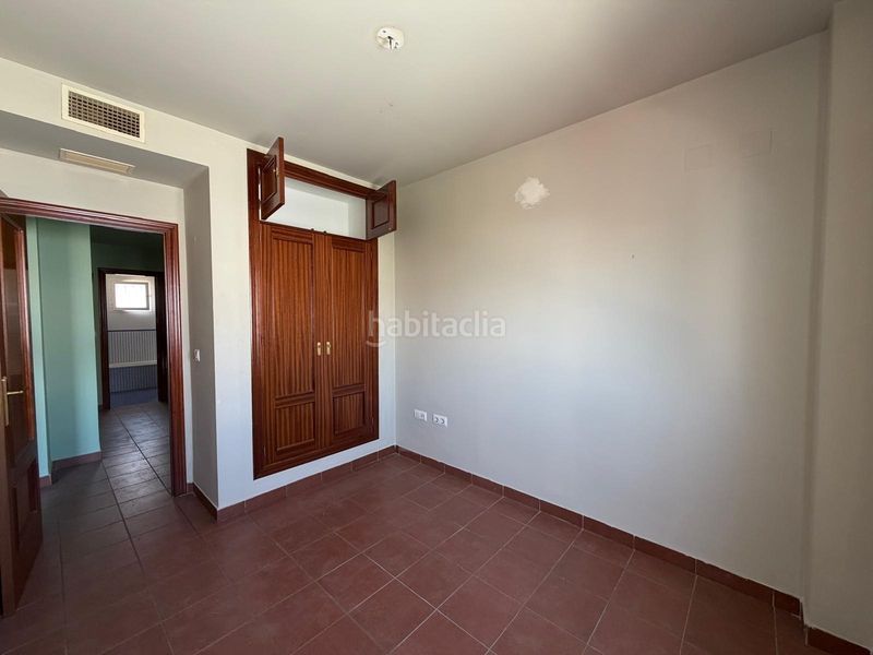 Foto 1b34f528-96af-4c39-9bc7-2f57180781ab. Casa amb aparcament a Torre Cruz - Los Molinos Utrera