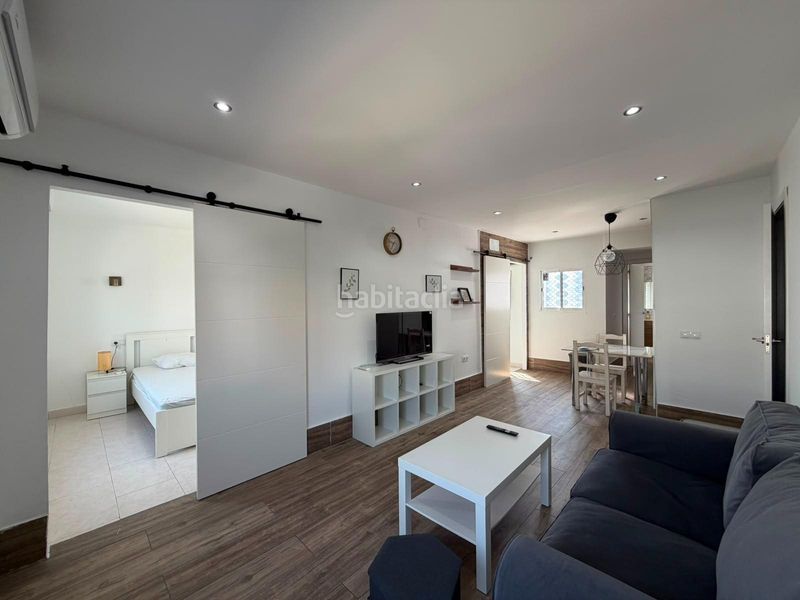 Foto 0fd9f294-5632-4d7a-a90a-28f761e5e7b7. Piso  alto independiente en Torre Cruz - Los Molinos Utrera