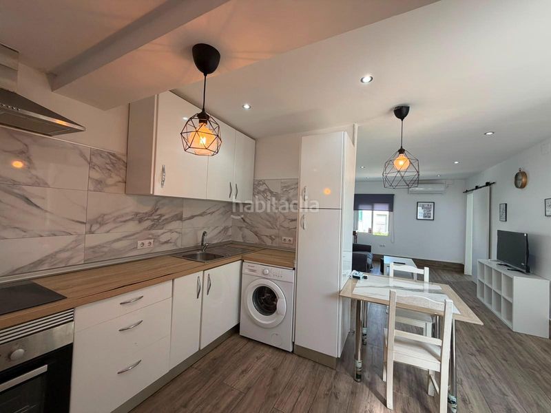 Foto d4954a94-3a74-40c8-b313-6719214109f4. Piso  alto independiente en Torre Cruz - Los Molinos Utrera
