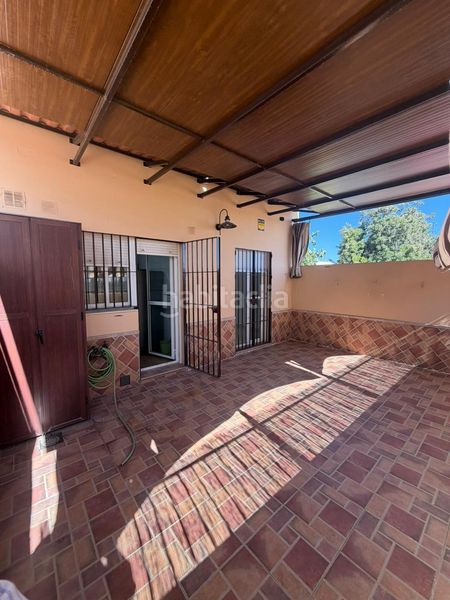 Foto 7c7c4c7d-60ea-4d32-ac4a-50618bd17560. Casa  adosada en Torre Cruz - Los Molinos Utrera