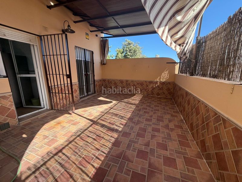 Foto a984a00c-ab56-46cd-8e4e-7ad7d591301f. Casa  adosada en Torre Cruz - Los Molinos Utrera