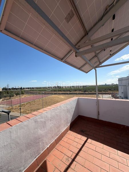 Foto be6c57a4-b2a2-4fef-b3fa-2924b0309a61. Casa  adosada en Torre Cruz - Los Molinos Utrera