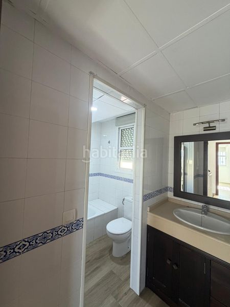 Foto ef1d71ea-0dfe-479d-8023-bc59b5921d10. Casa  adosada en Torre Cruz - Los Molinos Utrera