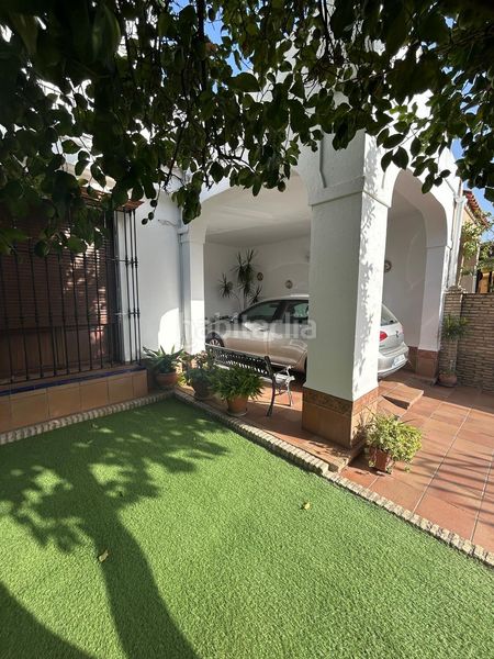 Foto 2519b6b0-75f9-4f5d-becd-d73420cbc261. Casa a Salesianos Utrera