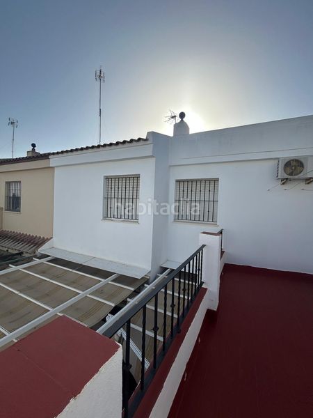 Foto 4a3a42fd-c899-40fb-a26d-e328bf74de7a. Casa a Salesianos Utrera