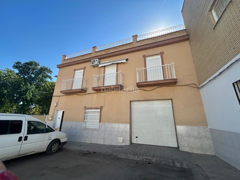 Foto 26882fa5-59f6-4c2c-8997-cd97d2dbd47f. House in Las Torres - Constelaciones Utrera