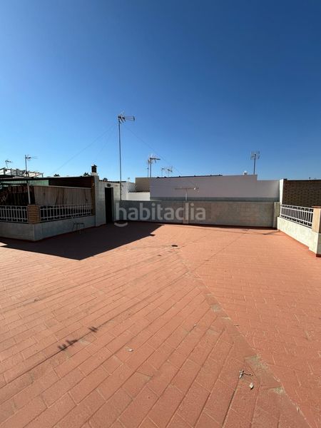 Foto af7bc809-9b57-4ca4-832b-5f9a7d634ee3. House in Las Torres - Constelaciones Utrera