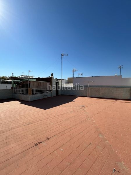 Foto f8fc7226-76cd-47f8-b30c-c9888ec7d867. House in Las Torres - Constelaciones Utrera