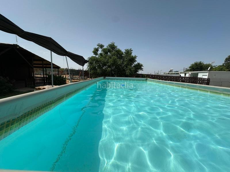 Foto c27a4952-fa20-4848-b10b-ebbc011d2d5a. Casa parcela camino molares en Centro Utrera